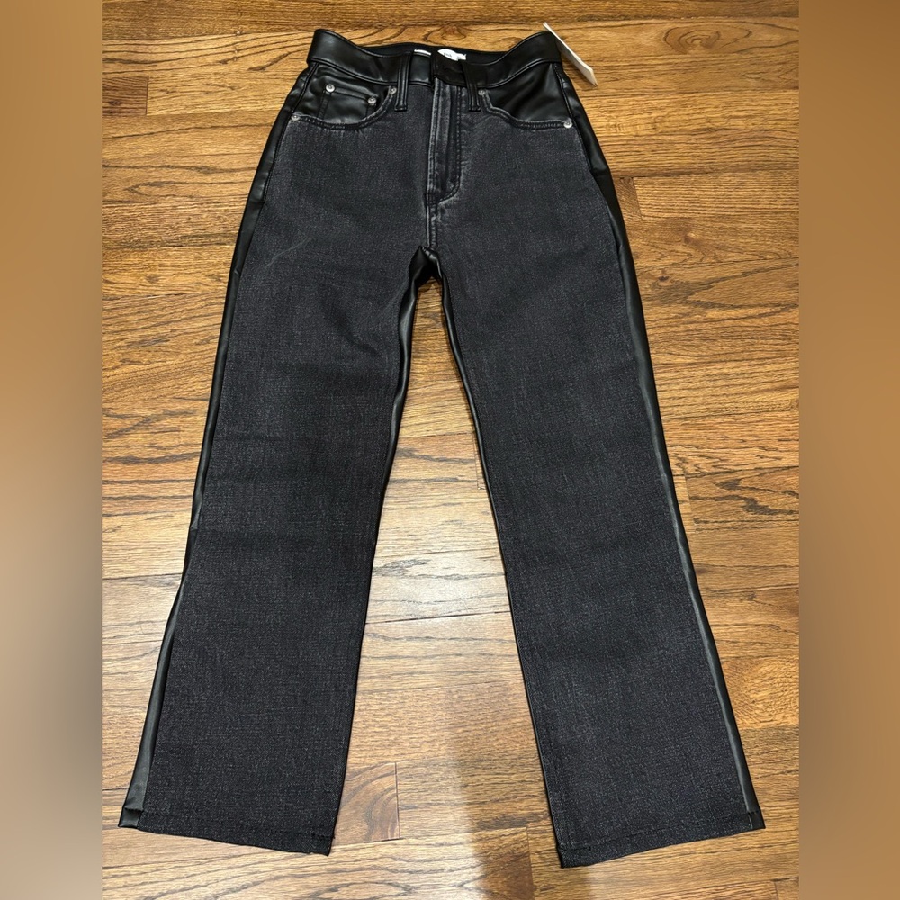 Abercrombie & Fitch Leather and Denim Two Tone Denim Size 23 Short
